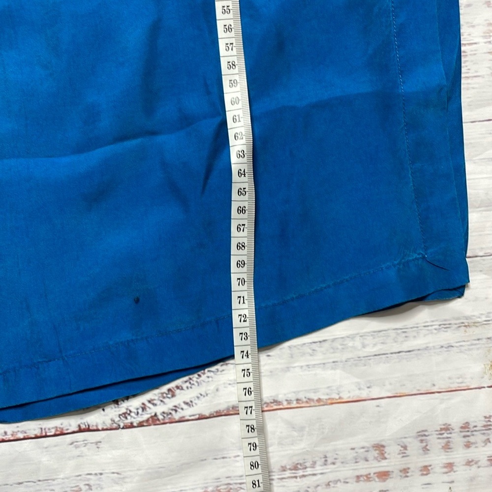 100% Silk Blue Silk Blouse with Knot Buttons - Picture 10 of 16